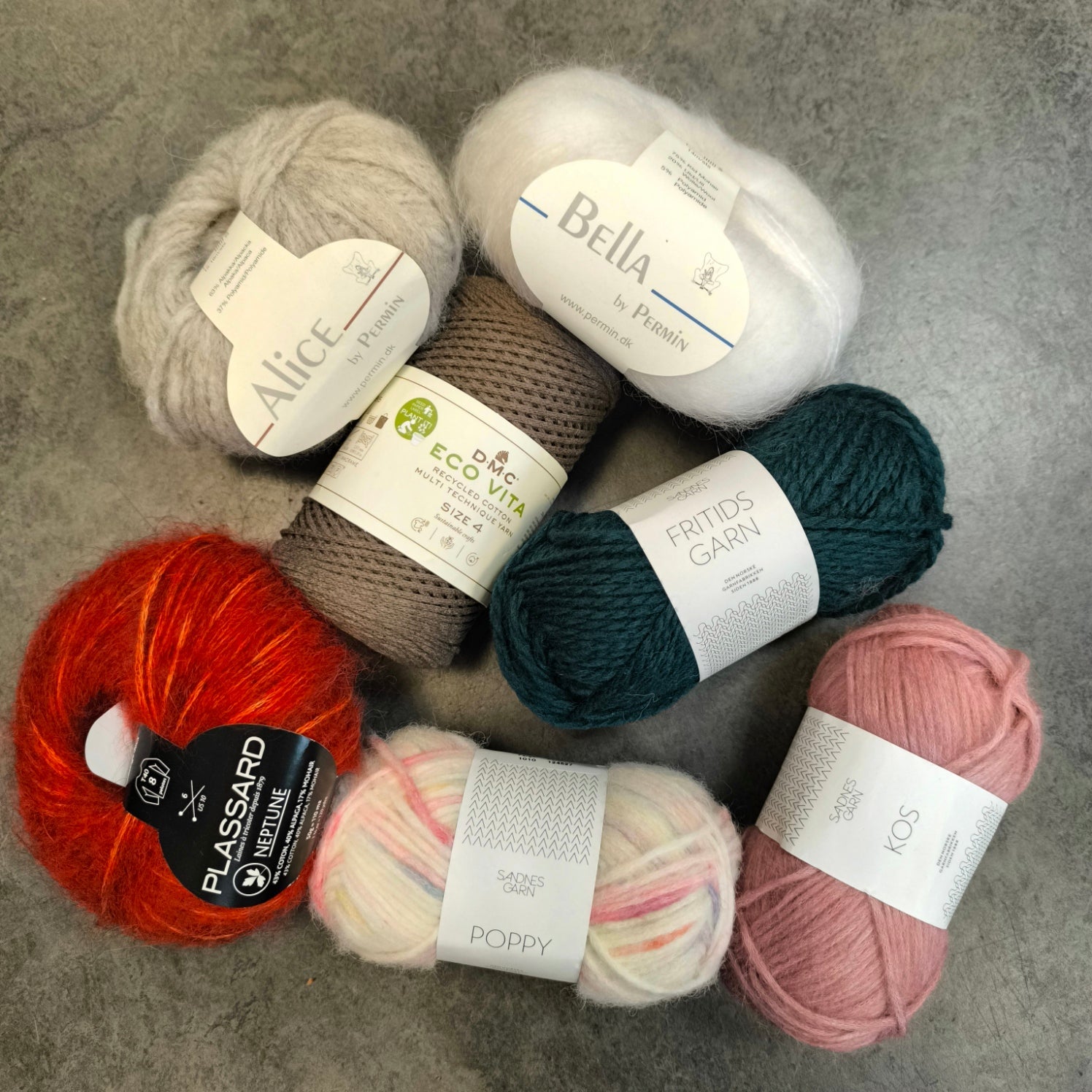 Bulky (12-15 maskor/10 cm)