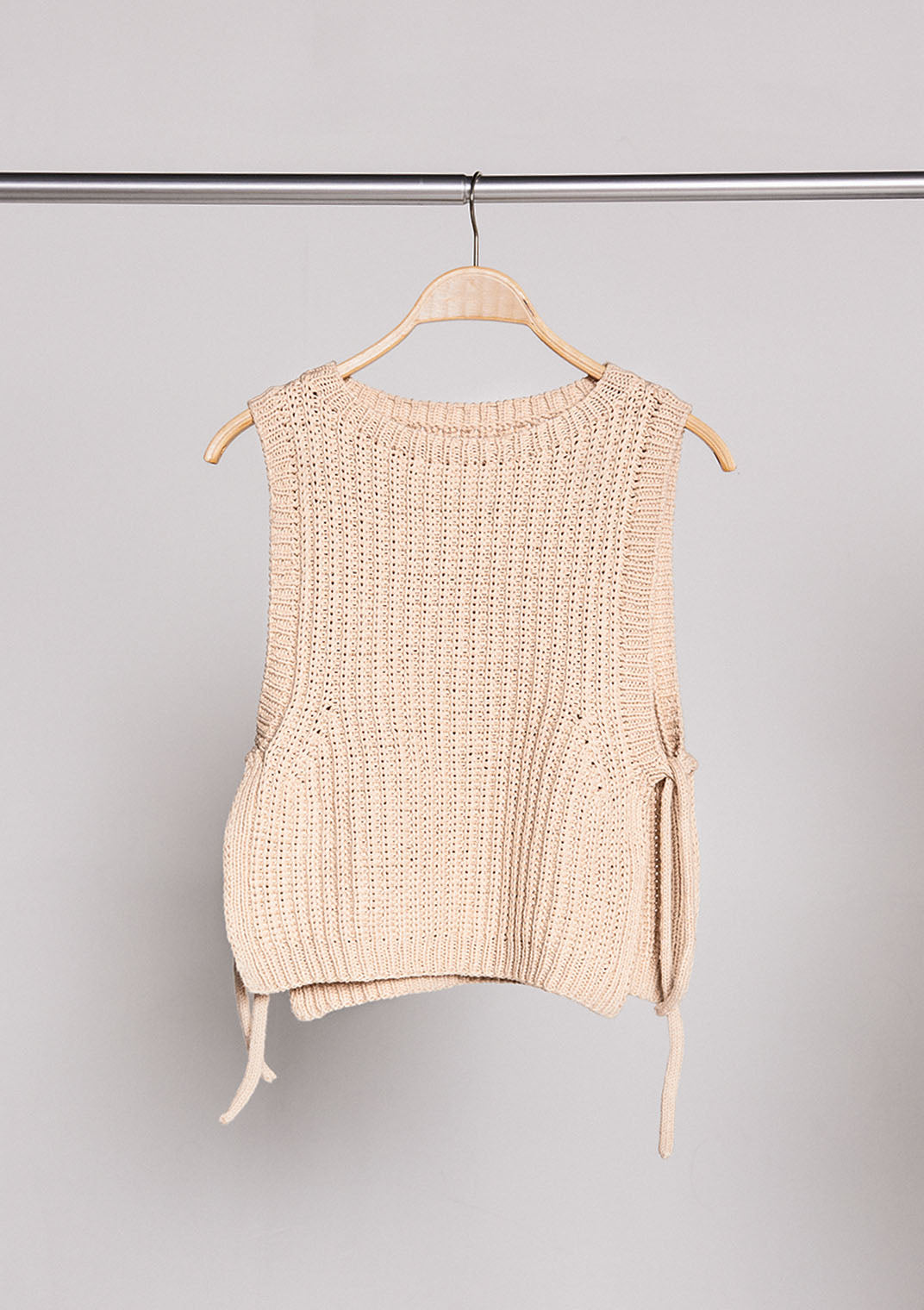 2204 Sommer dame