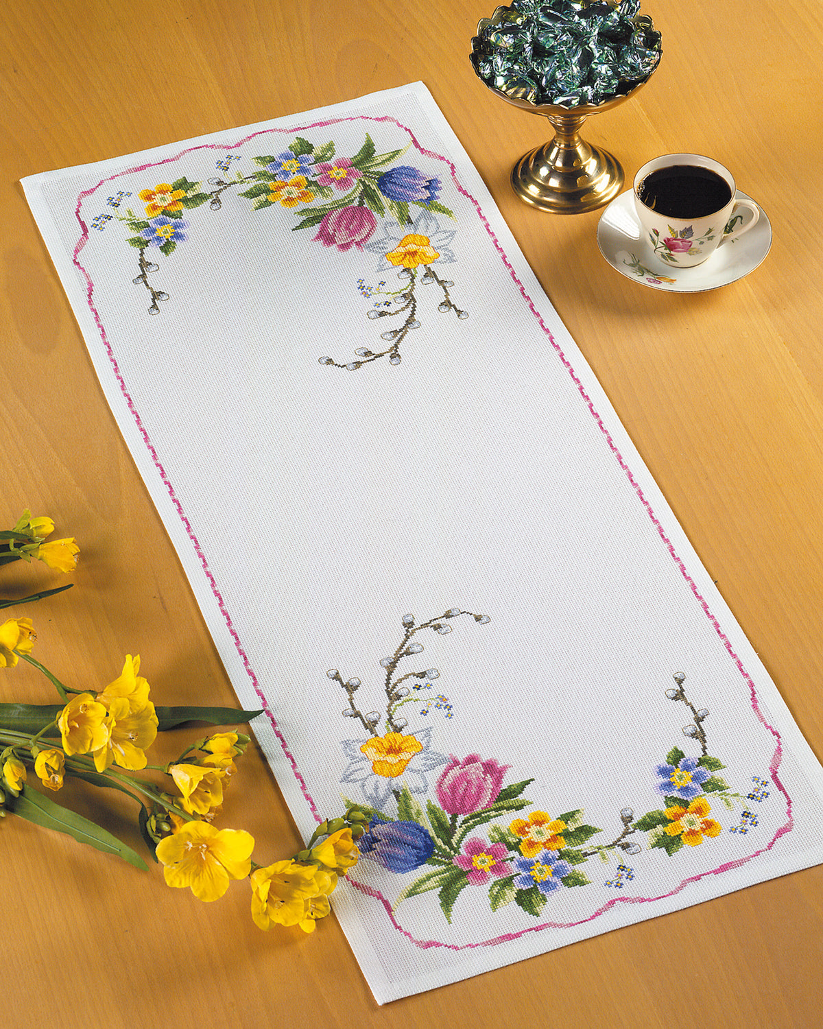 68-0188 Løpare Vårblommor 33x85cm