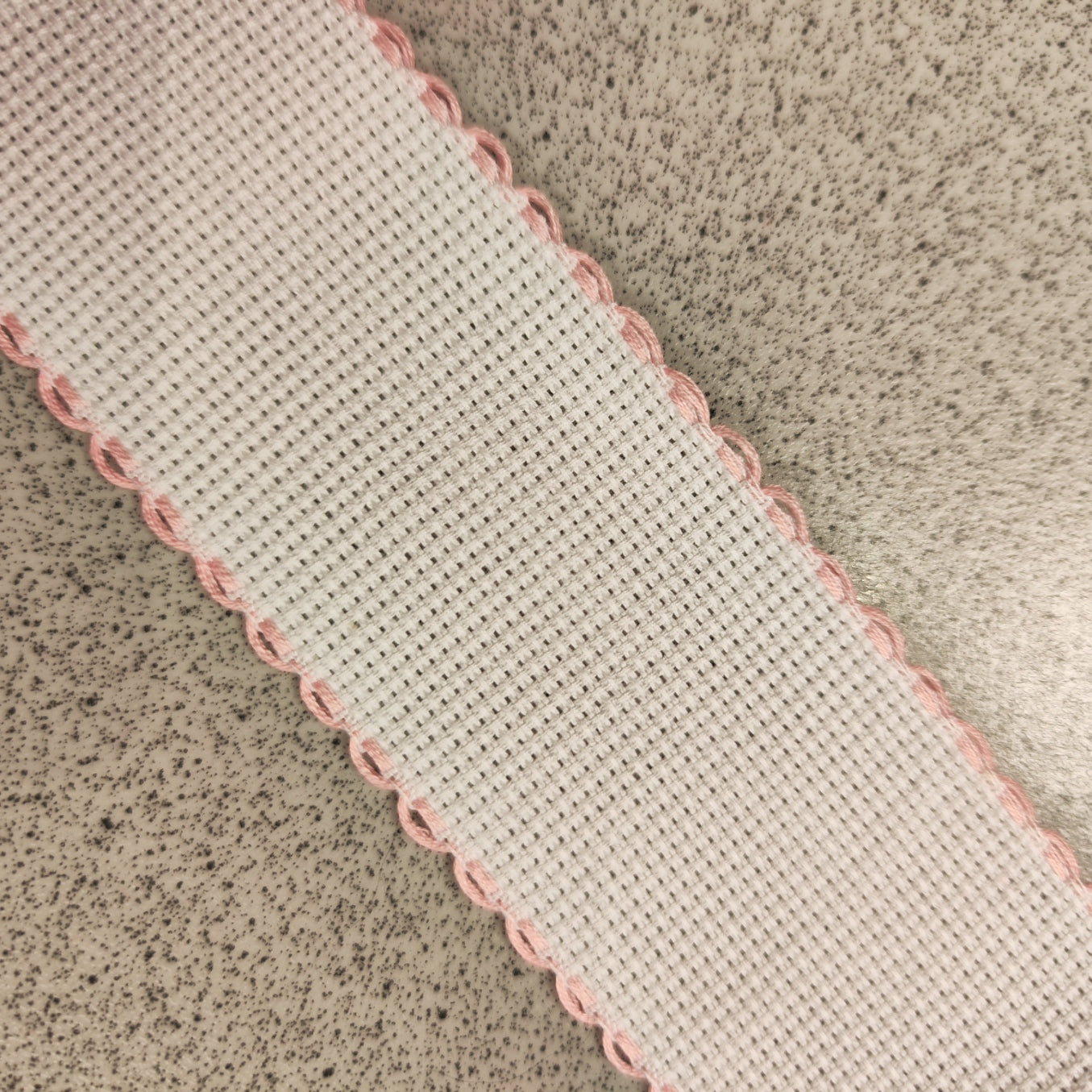 Aidaband